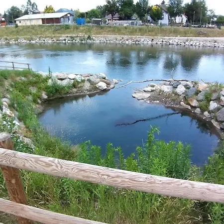 Campingplads Erlebe Unseren Verein Im Geraeumigen Wohnwagen! Feldkirchen bei Graz