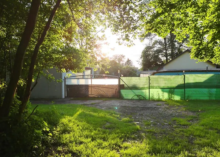 Campingplads Erlebe Unseren Verein Im Geraeumigen Wohnwagen!